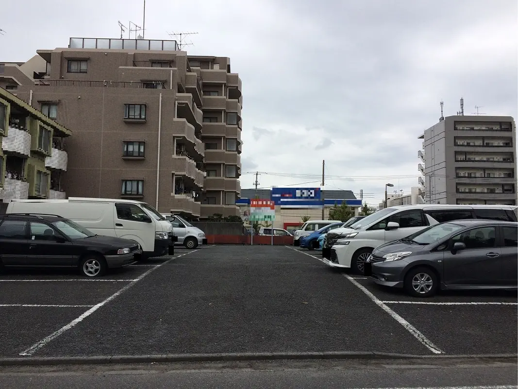 足立区栗原４丁目　月極駐車場